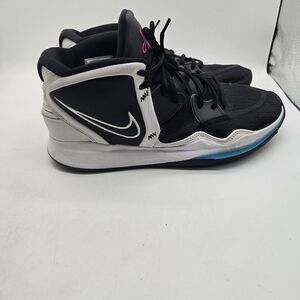 Nike Kyrie Infinity Size 10.5 B22